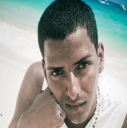Andres Guzman Photo 16