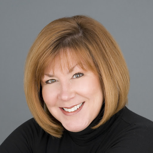 Pam Lynch Photo 13