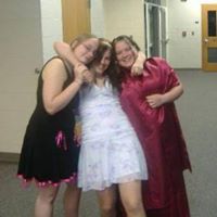 Stacie Simpson Photo 4