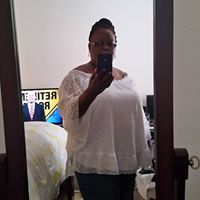 Melanie Clarke Photo 6