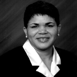 Dorothy Roman Photo 6