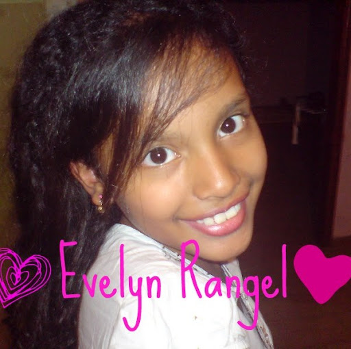 Evelyn Rangel Photo 16