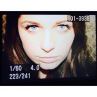 Mia Wade Photo 4