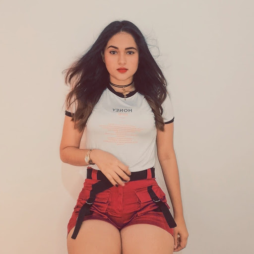 Sabrina Herrera Photo 14