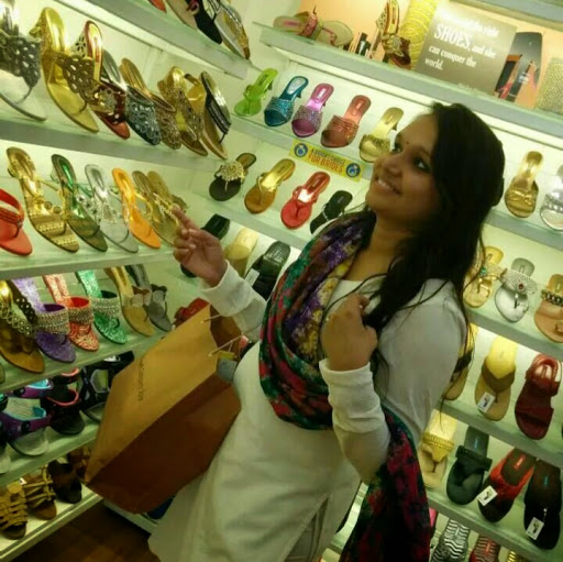Deepika Singh Photo 11