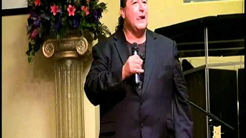 Johnny Gonzales Photo 25