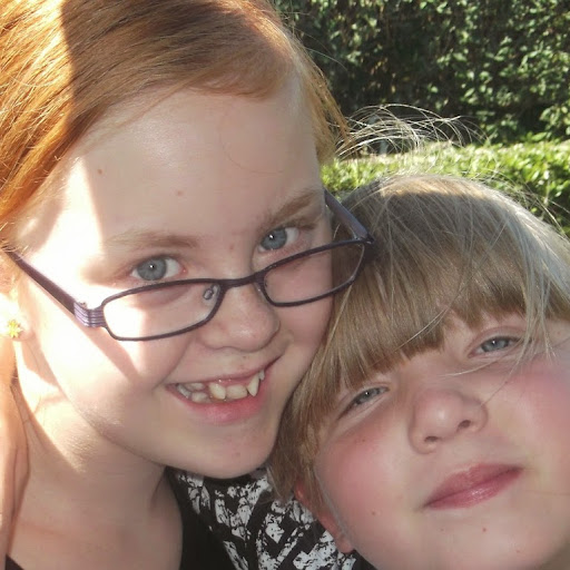 Aimee Jones Photo 16