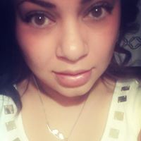 Stephanie Flores Photo 2