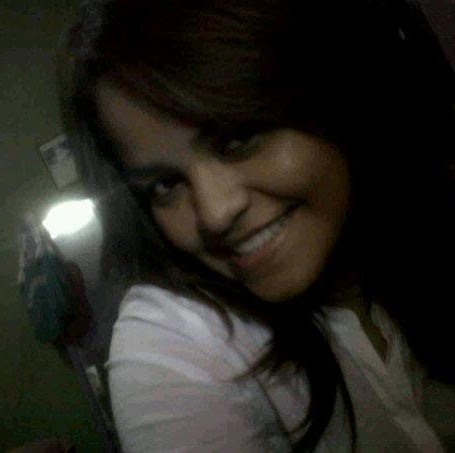 Julissa Caballero Photo 8