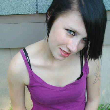 Danielle Kirby Photo 16