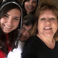 Sandy Wolfe Photo 6