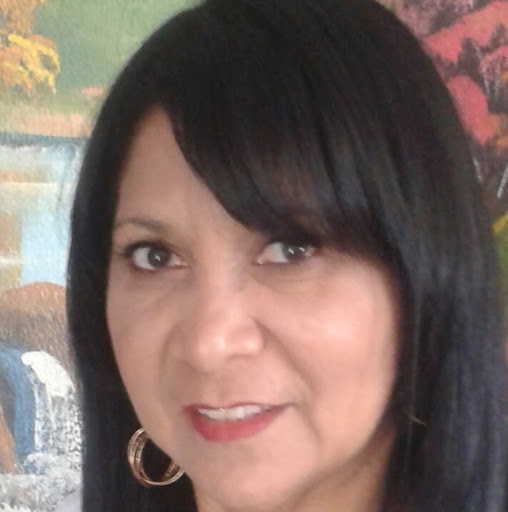 Gladys Hernandez Photo 9