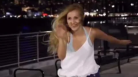Becca Phillips Photo 34