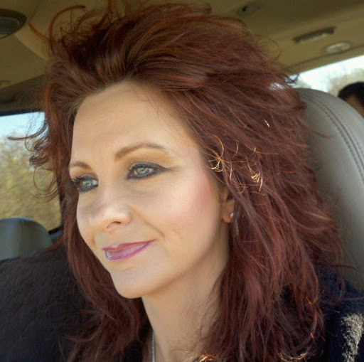 Julia Rainey Photo 10