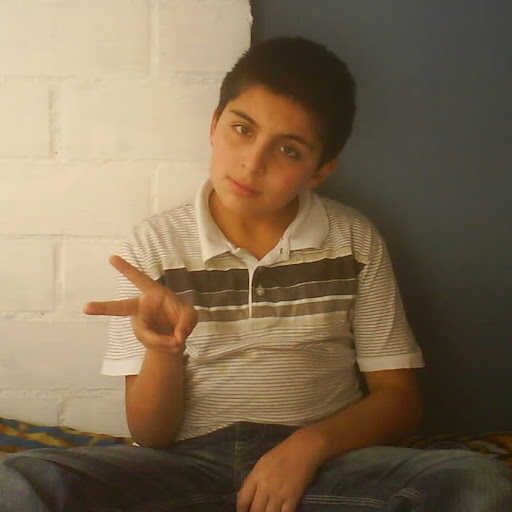 Miguel Cardoza Photo 13