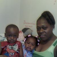 Tee Smith Photo 1