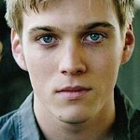 Jake Abel Photo 8