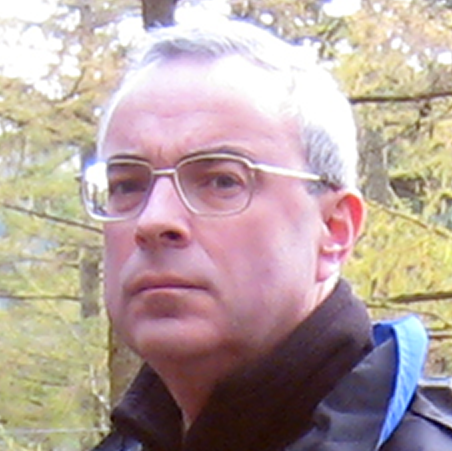 Simon Moore Photo 17