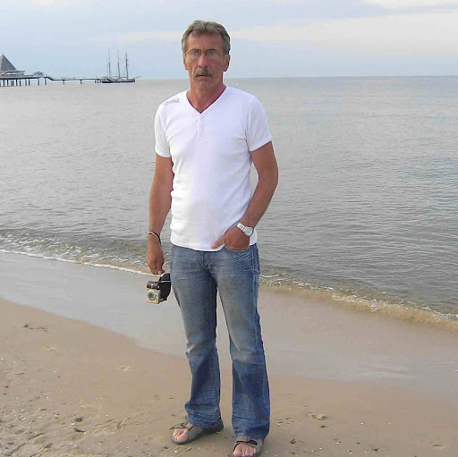 Roland Richter Photo 4