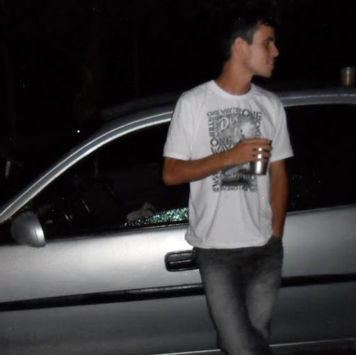 Max Douglas Photo 16