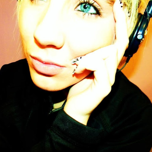 Samantha Spangler Photo 11