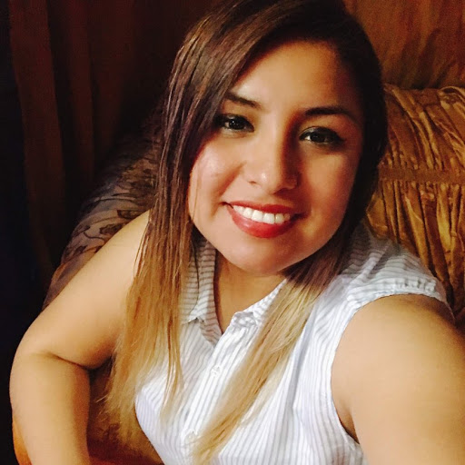 Esther Martinez Photo 14