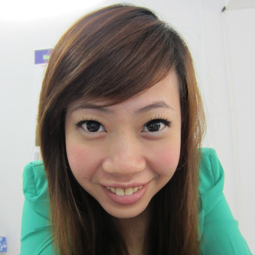 Julia Xu Photo 14