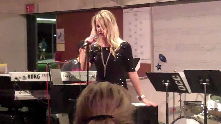 Karin Larsen Photo 36