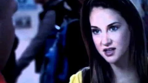 Amy Adrian Photo 19