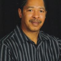 Julius Hayes Photo 4