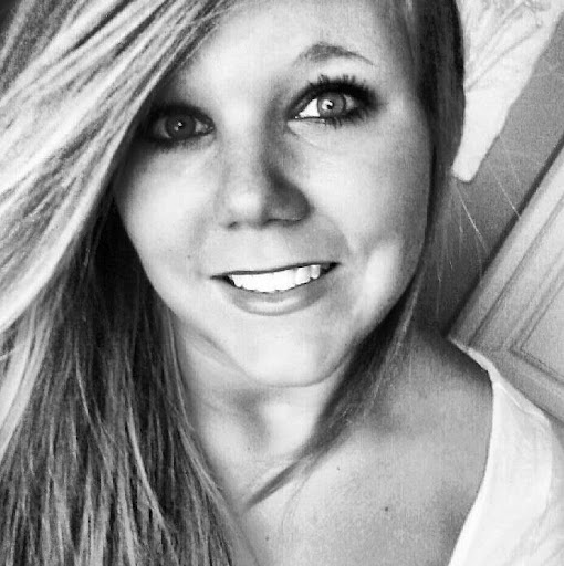 Emily Crowder Photo 10