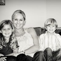 Julie Macdonald Photo 8