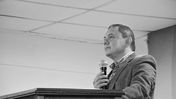 Hugo Calderon Photo 26