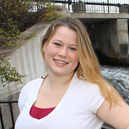 Cassandra Bailey Photo 15