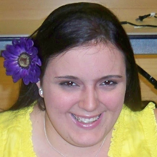 Nicole Lawrence Photo 17