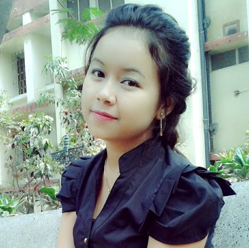 Theingi Tun Photo 12