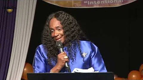 Maxine Johnson Photo 28