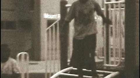 Julian Lynch Photo 27