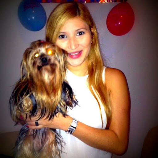 Karen Cano Photo 16