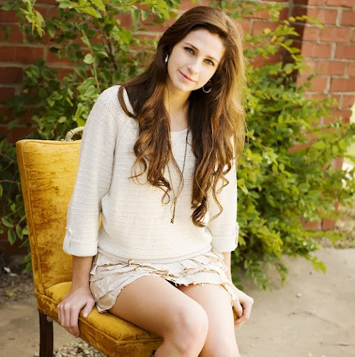 Brooke Schneider Photo 12