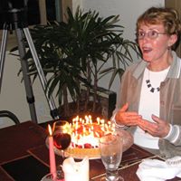Sally Lee Photo 6