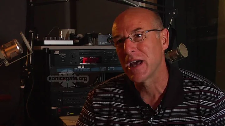Kevin Calabro Photo 16