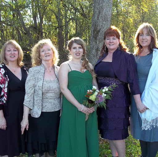 Dorothy Roberts Photo 17