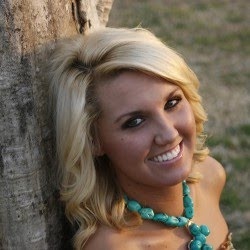 Holly Helms Photo 16