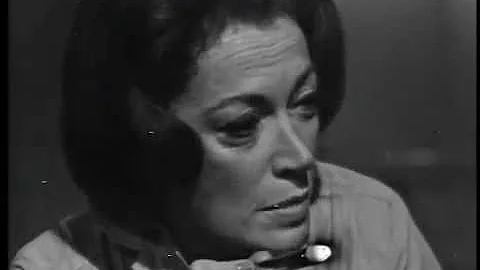 Julia Grayson Photo 9