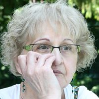 Catherine Welch Photo 7