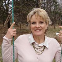 Beth Stephenson Photo 5