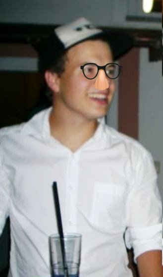 Felix May Photo 10