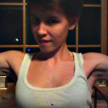Victoria Petty Photo 11