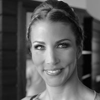 Lindsey Weir Photo 7
